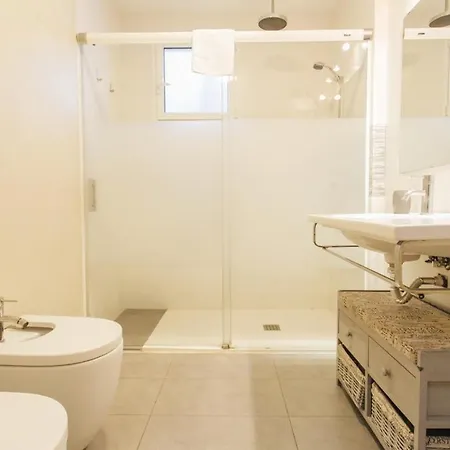 Wide And Diaphanous- 3bd 2bth- Alcazar * Sevilla