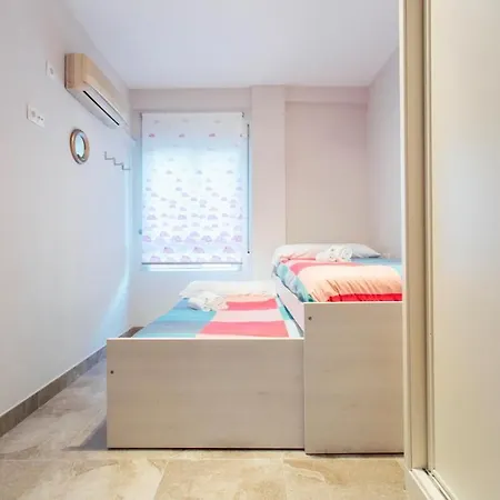 Wide And Diaphanous- 3bd 2bth- Alcazar Appartement *