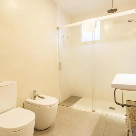 Appartement Wide And Diaphanous- 3bd 2bth- Alcazar *