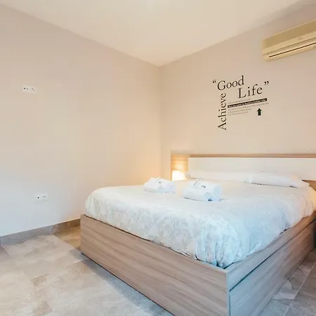 Appartement Wide And Diaphanous- 3bd 2bth- Alcazar