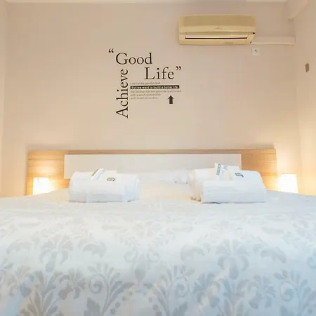 Wide And Diaphanous- 3bd 2bth- Alcazar Appartement Sevilla
