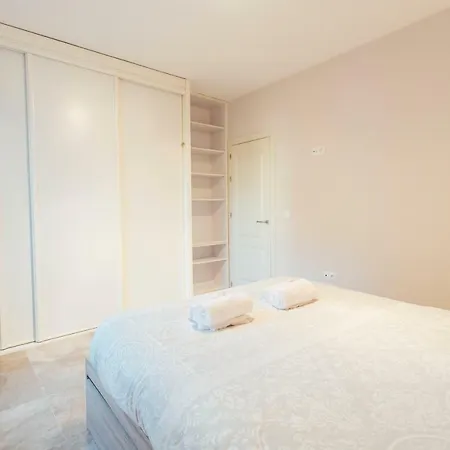 Wide And Diaphanous- 3bd 2bth- Alcazar Appartement Sevilla