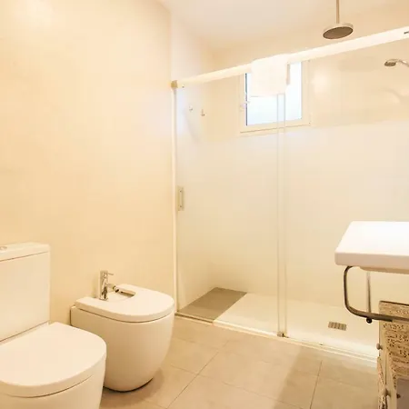 Wide And Diaphanous- 3bd 2bth- Alcazar Appartement